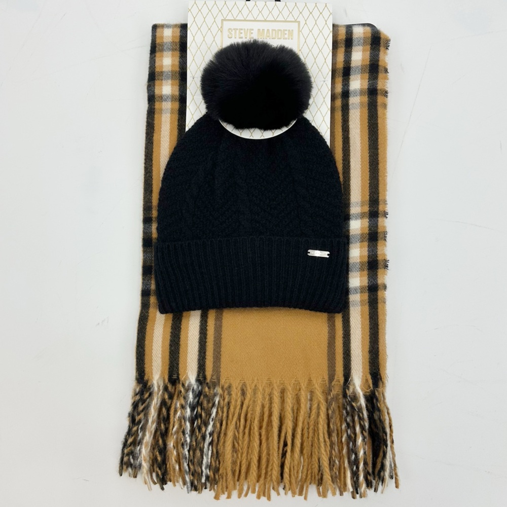 Steve Madden Beanie & Scarf Set Black Pom Beanie + Plaid Scarf NWT - Picture 3 of 11